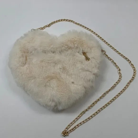 Heart Shaped Faux Fur Crossbody Bag - White- NWT - Picture 5 of 10